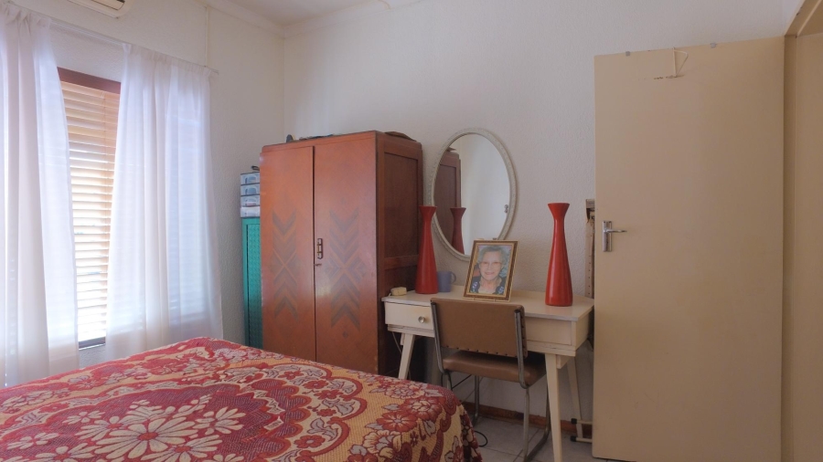 2 Bedroom Property for Sale in Rustenburg Central North West